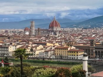 Una visita guidata alla città di Firenze, un tour attraverso arte, storia e curiosità.