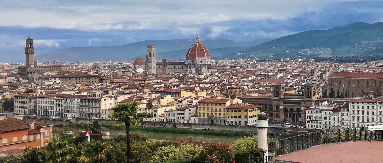 Una visita guidata alla città di Firenze, un tour attraverso arte, storia e curiosità.